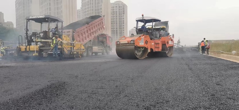 道路沥青冷补料冬天变硬没法施工的原因